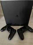 PS4 slim 500gb + 2 джойстика