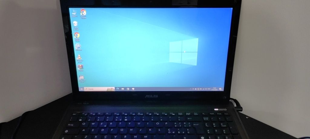 Laptop asus i5 2011