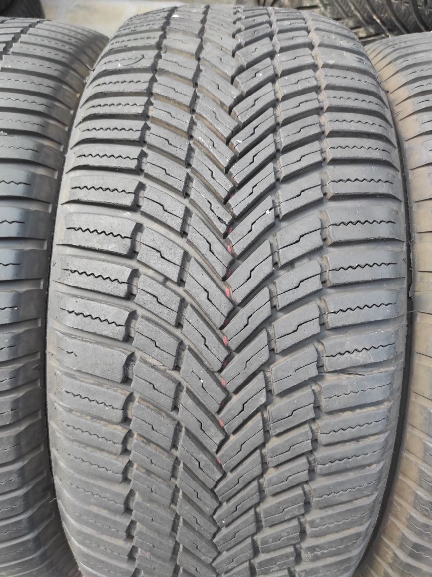 225/50/17 Bridgestone