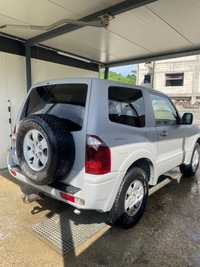 Mitsubishi Pajero 3.2 autoutilitară