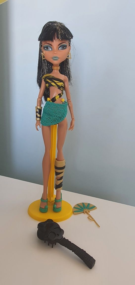 Клео де Нил пляжная  кукла Монстр  хай