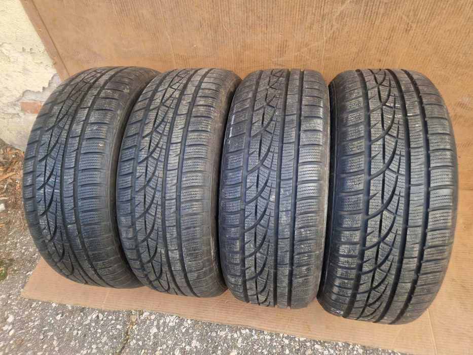 4 броя Hankook R18 235/55
Зимни гуми 
DOT3716