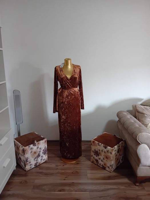 Rochie lunga, marimea S (potrivita si pentru marimea M)