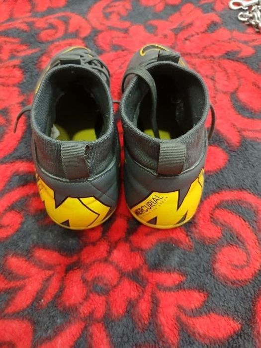 Ghete de fotbal Nike