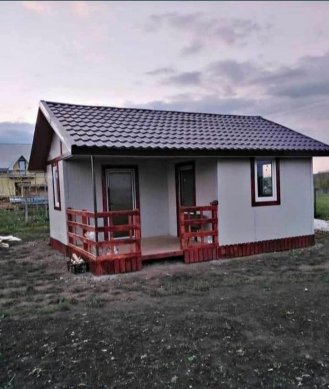Vindem containere modulare tip casă