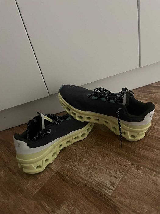 Adidași On Running CloudTec
