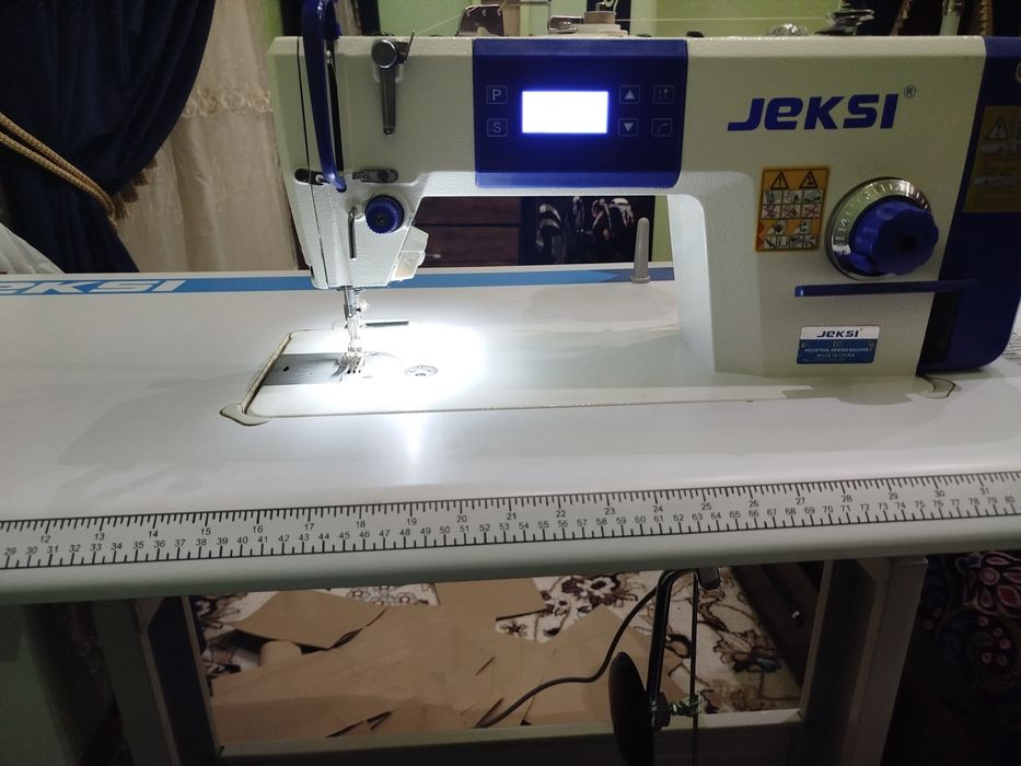 Jeksi tikuv mashinka