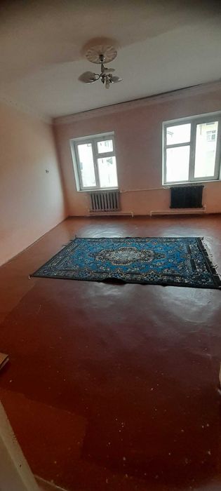 Buxoro shaxrida 6-mikrarayonda 4-xonali uy sotiladi