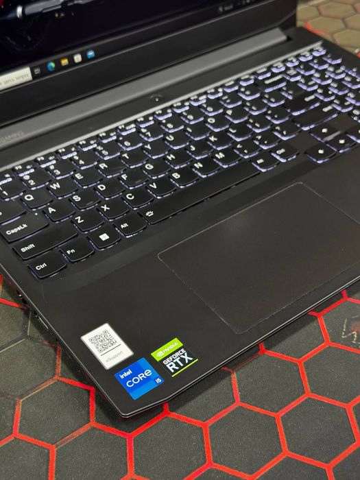Lenova ideapad gaming 3 (NVIDIA RTX 3050)