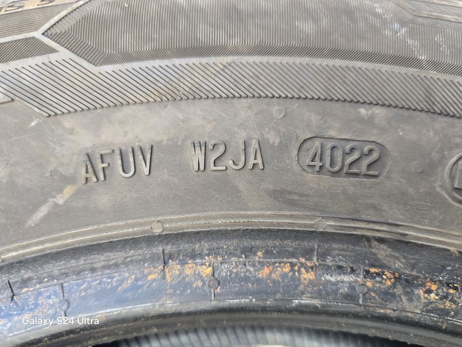 Зимни гуми BARUM POLARIS 5, DOT 4022, 205/65/15  94Т - 2 броя