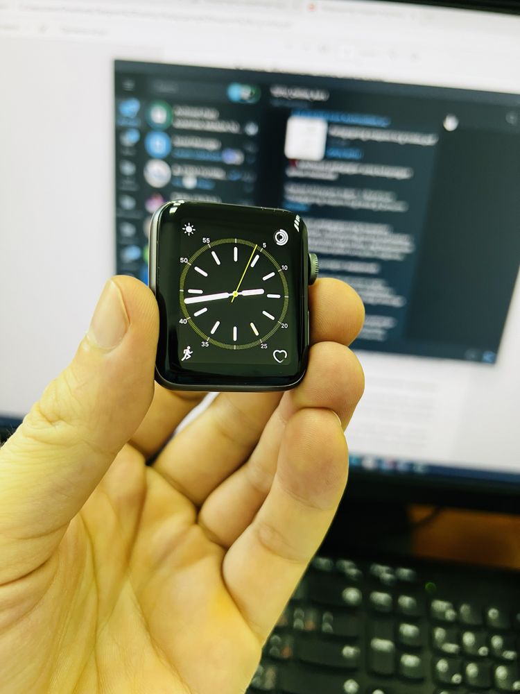 Apple Watch 2 42 mm (Nike version) original