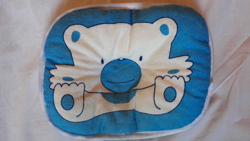 Бебешка възглавница и възглавница против обръщане.