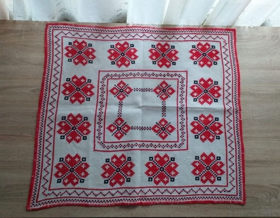 Față/fețe de masă tradiționale vintage lucrate manual