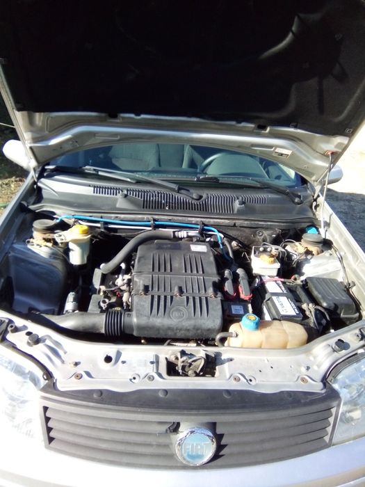 Vînd foarte urgent Fiat albea 1.4 benzină an 2006.euro 4.proprietar.