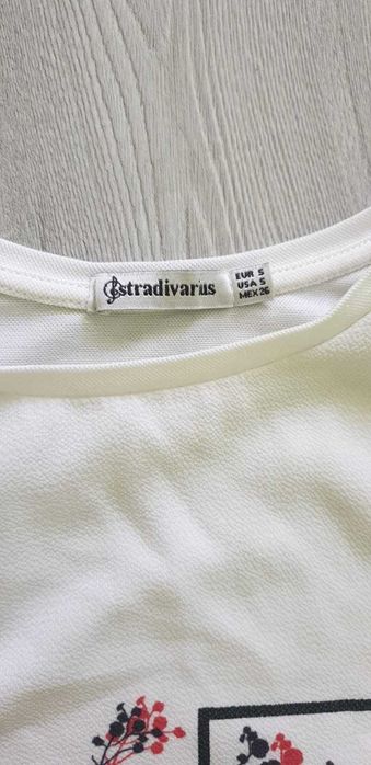 Bluzita usoara Stradivarius