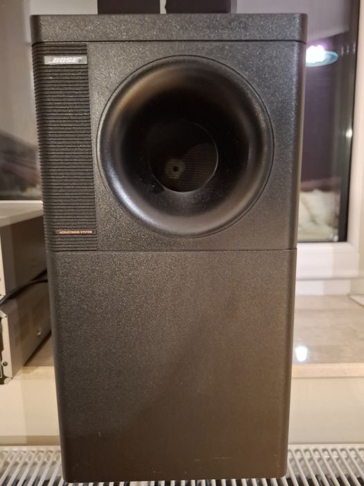 Sistem audio-video Yamaha si subwoofer cu boxe Bose