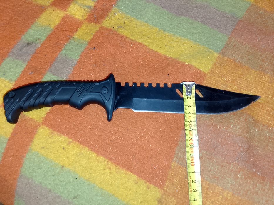 Cuțit de porc mai multe detalii in privat