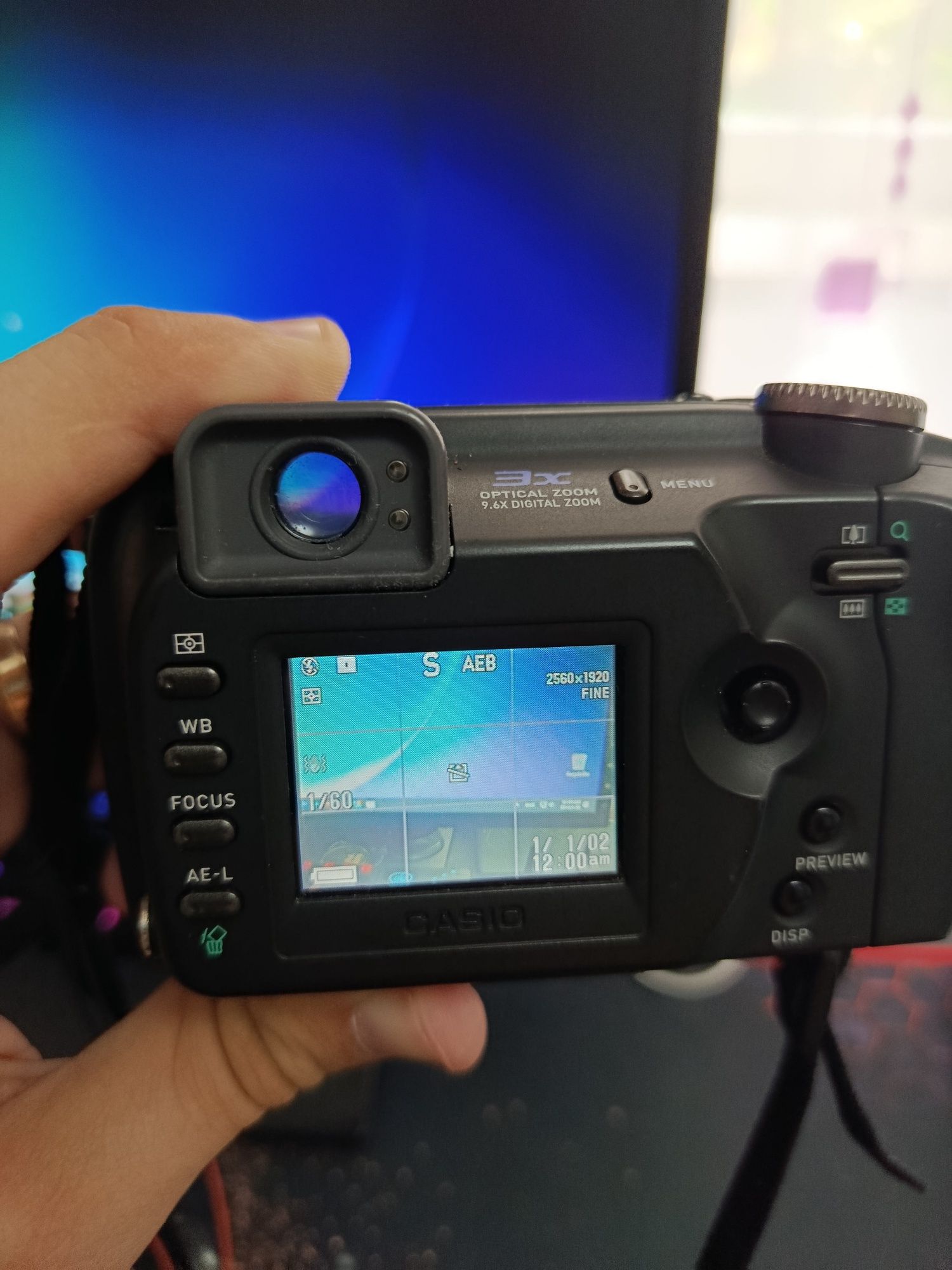 Aparat photo Casio-QV5700 in stare foarte buna Made in Japan