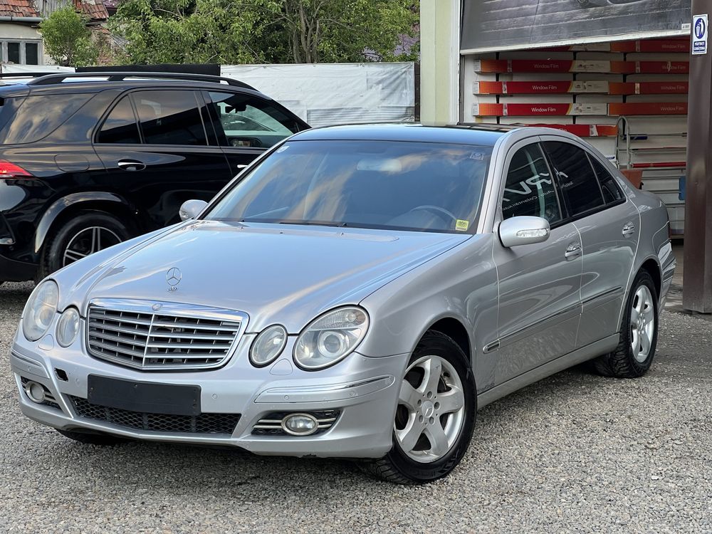 Mercedes-benz E-class Elegance  2.2 km original!