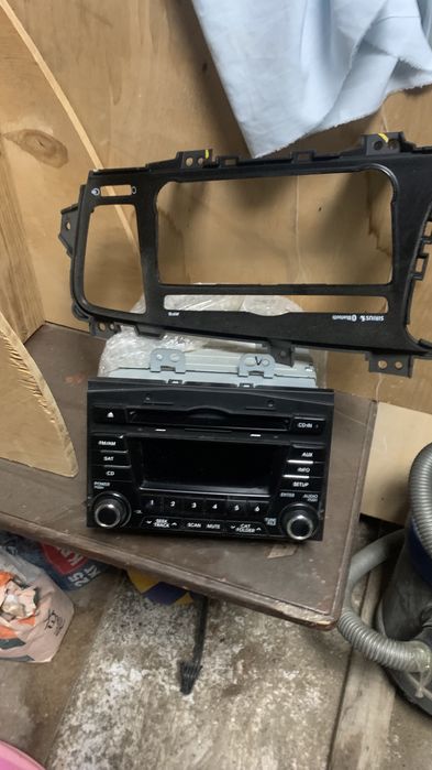 Продам автомагнитолу от Киа оптима