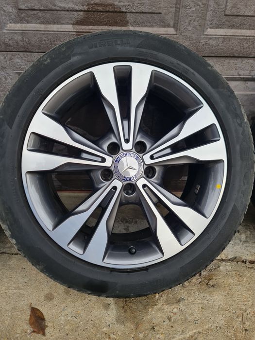 Set jante  bicolore  noi originale Mercedes R18 pentru model Vito Vian