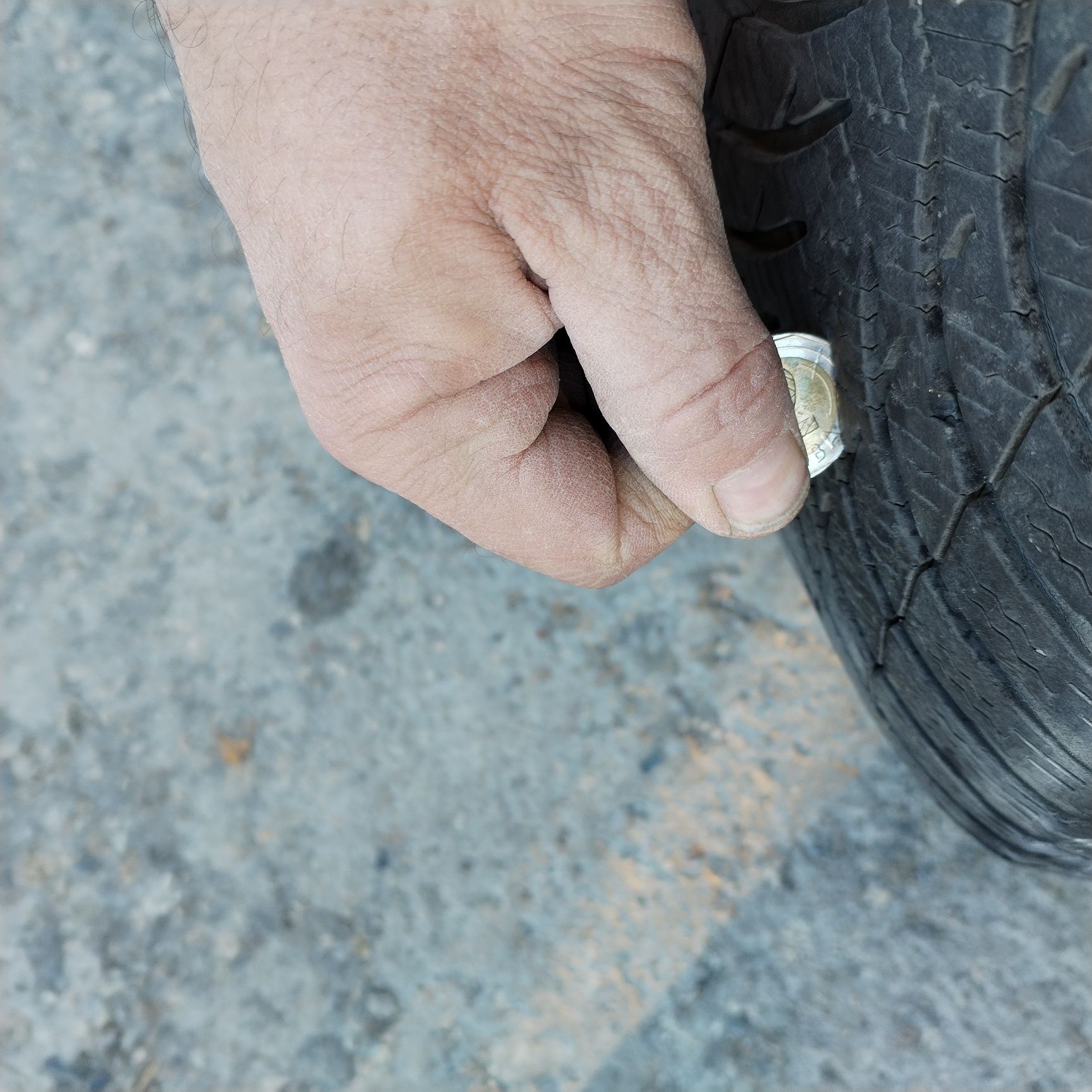 Гуми с джанти 195 / 65 R 15 за мерцедес Ц класа