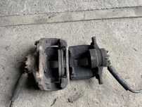 Etrier frana fata stanga / dreapta Citroen C4 Peugeot 307