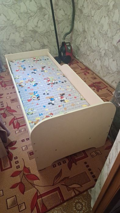 Продам летскую кровать