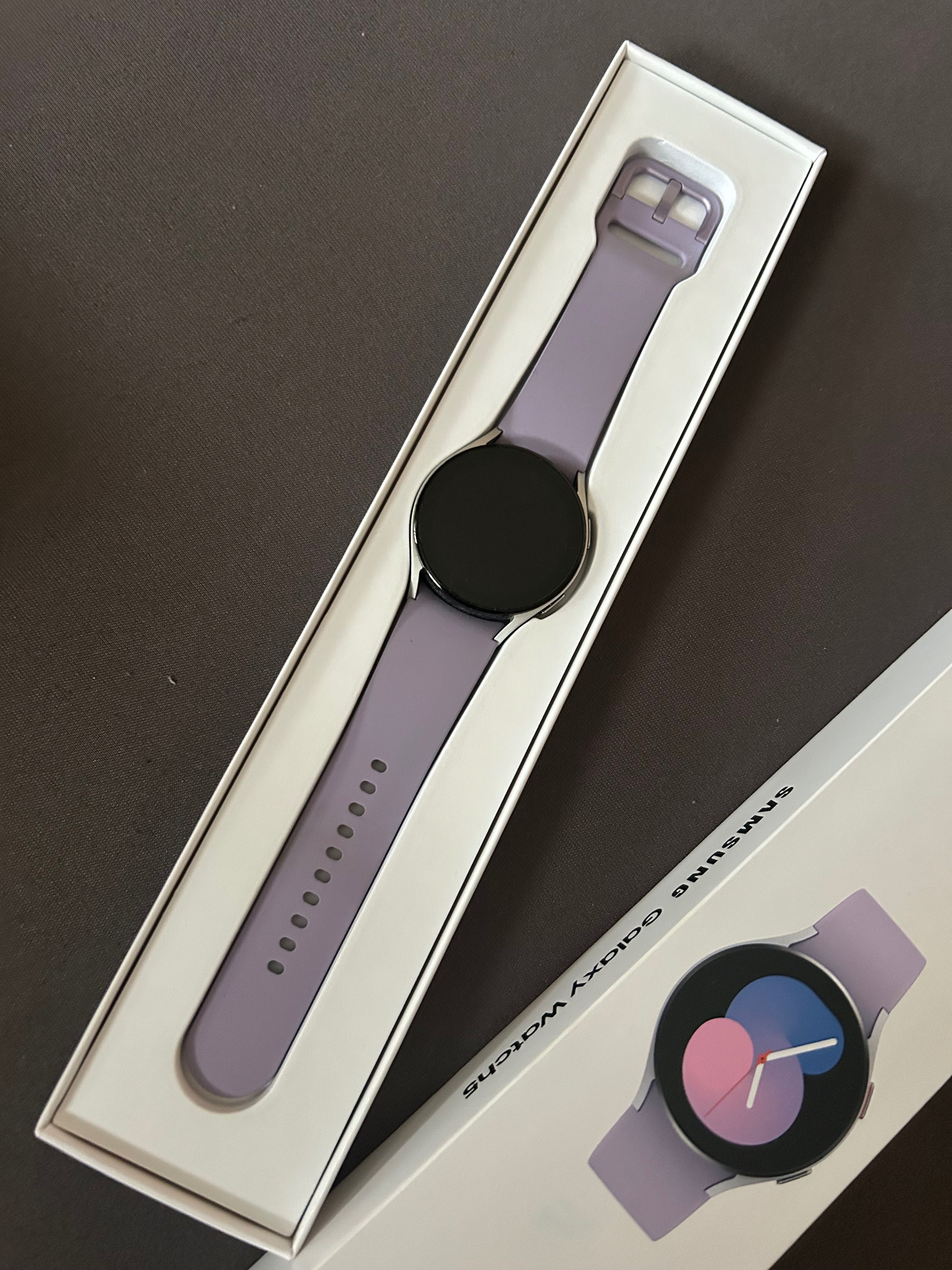 Мобилен телефон Samsung Galaxy S22 Bora Purple, 128 GB, + Часовник