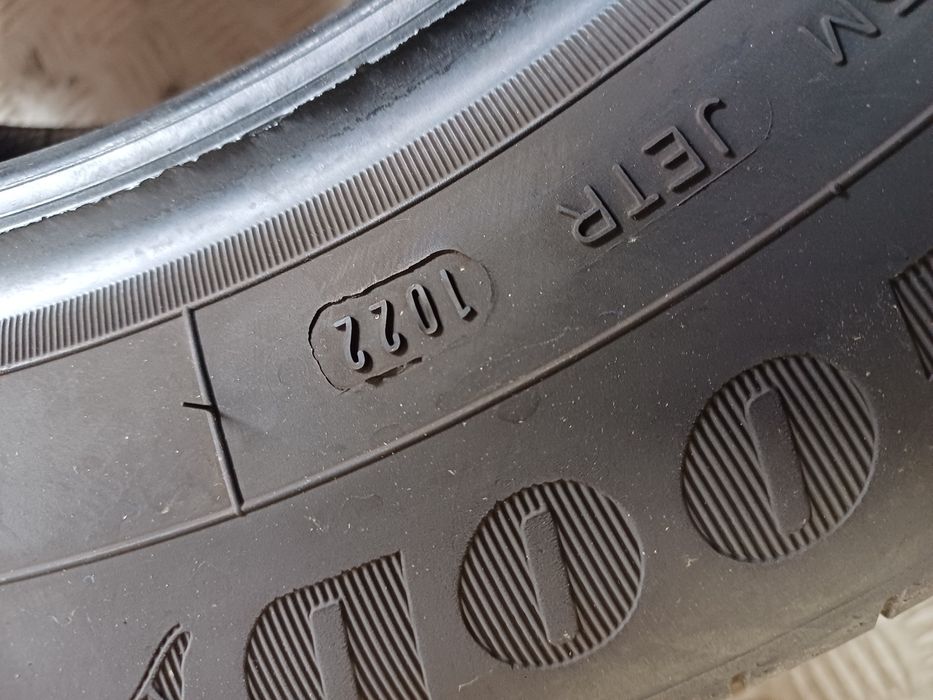 Гуми 215/60/16 Гудиар
