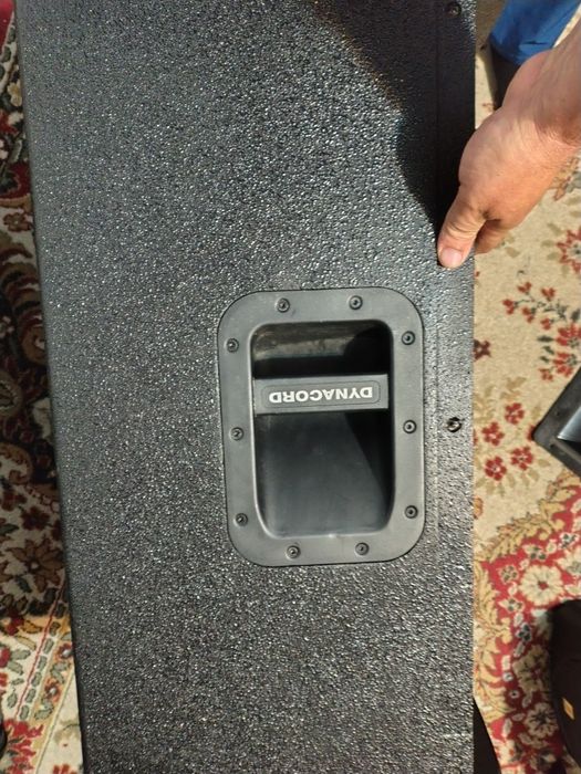 incinte boxe dynacord a115