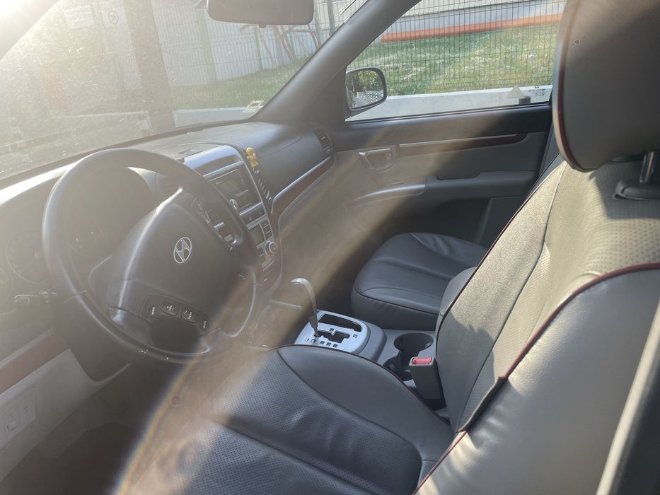 Hyundai Santa fe 2,2 CRDI-155к.c.4X4-ABTOMAT,KOЖА,7-МЕСТНА,ВС.ЕКСТРИ