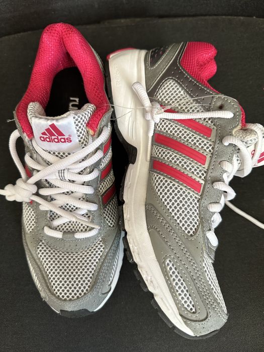 Adidas dama produs nou