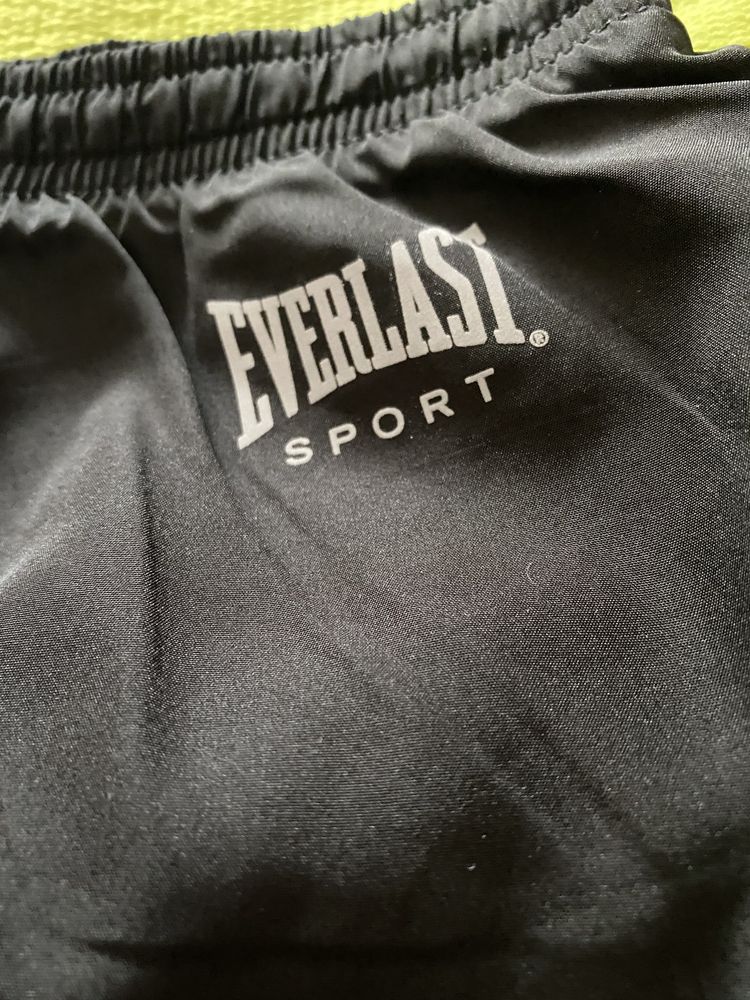 Спортивные шорты . Мужские . Everlast