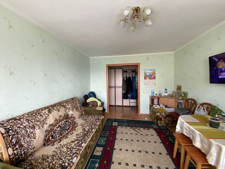 Продам 2-х комнатную квартиру в 19-м микрорайоне