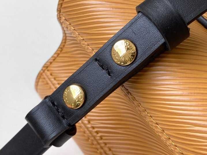 Geanta LV Crafty Twist Mini