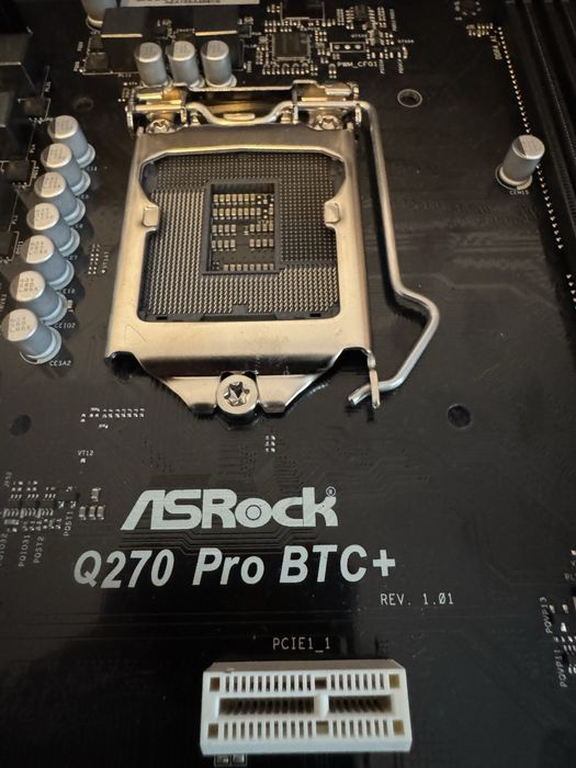 Placă de bază ASRock Q270 Pro BTC+ – ca nouă, completă în cutie