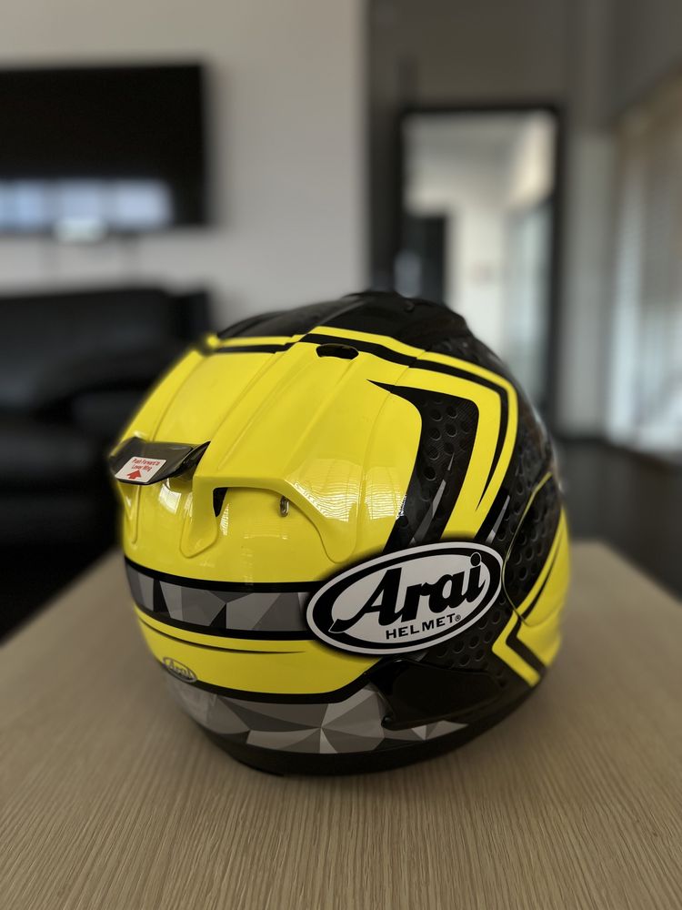 Мото каска  Arai RX-7V