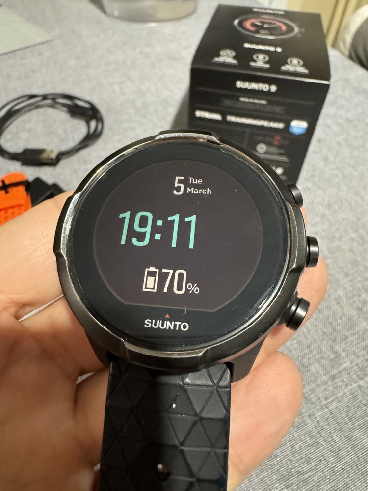 SUUNTO 9 BARO Titanium Black спортен часовник