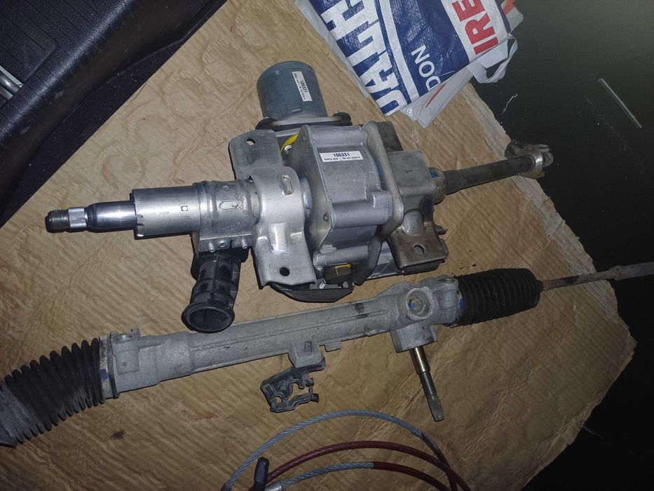 Продаваме хидравлична рейка и кормилна колона за ФИАТ ПУНТО 2006г.