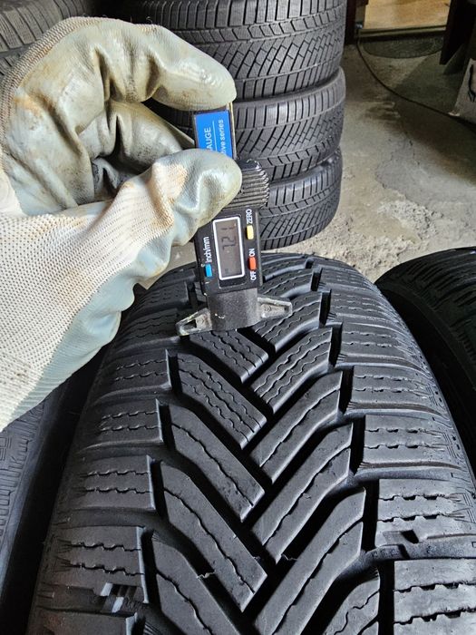 4 anvelope iarna 185 65 15 Michelin 7.2mm 2021