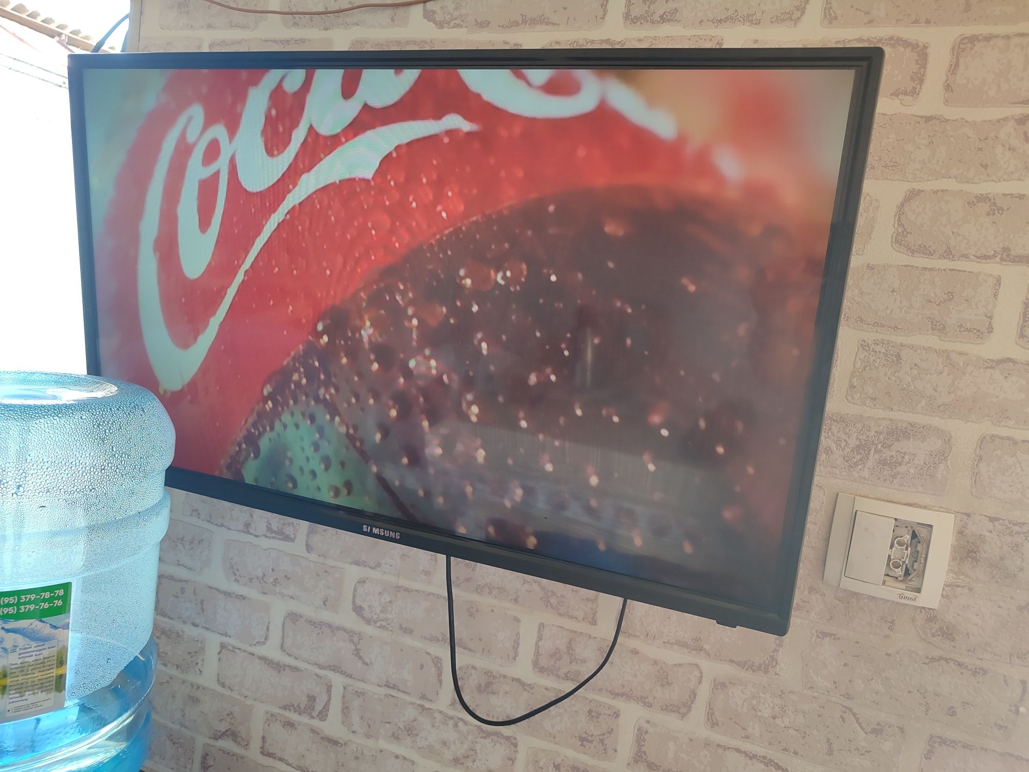 Samsung 32 talik xichqanqa aybi yoq