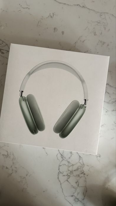 Продаю Airpods Max со SmartCase