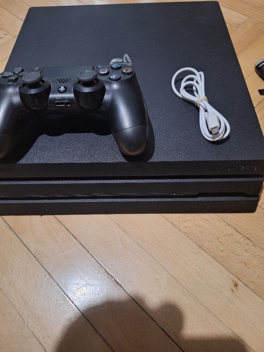 Ps4 pro impecabil cabluri .