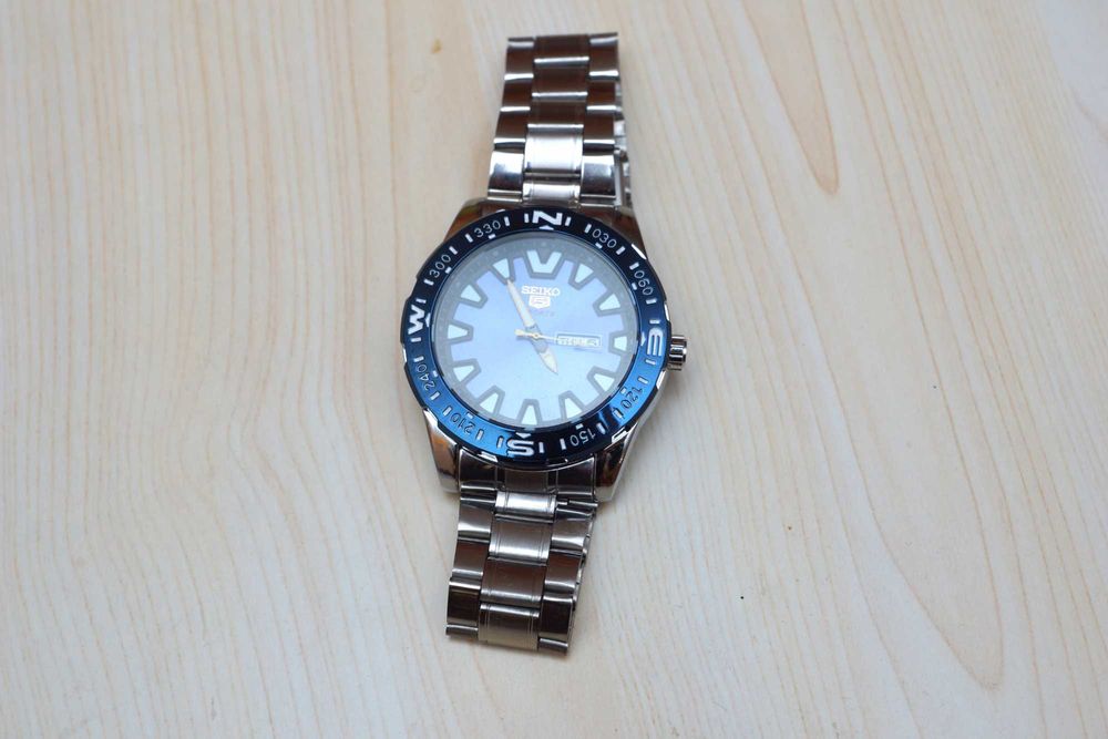 часовник SEIKO Sport-нов