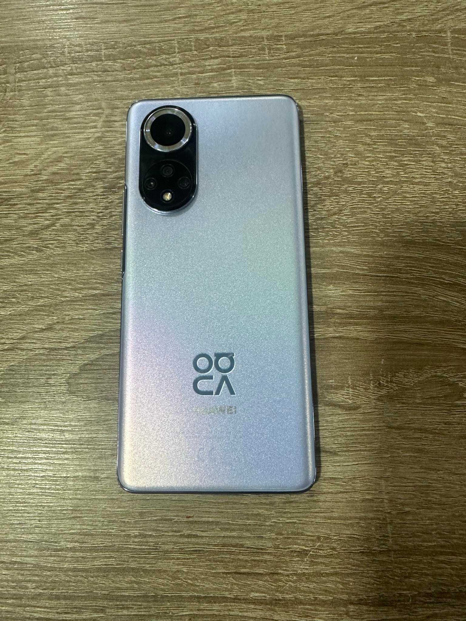 Продавам Мобилен Телефон Huawei Nova 9