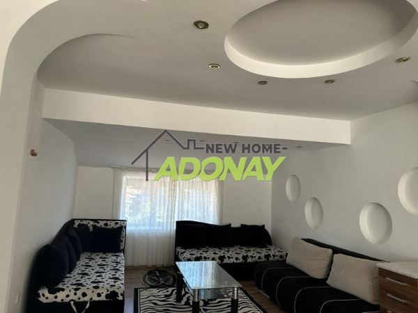 Дава се под наем Тристаен апартамент в Пловдив, Център - 120 кв.м за 400 € - Снимка #4