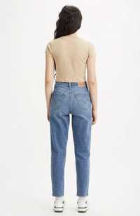 Levis High Waisted Mom Jeans W29