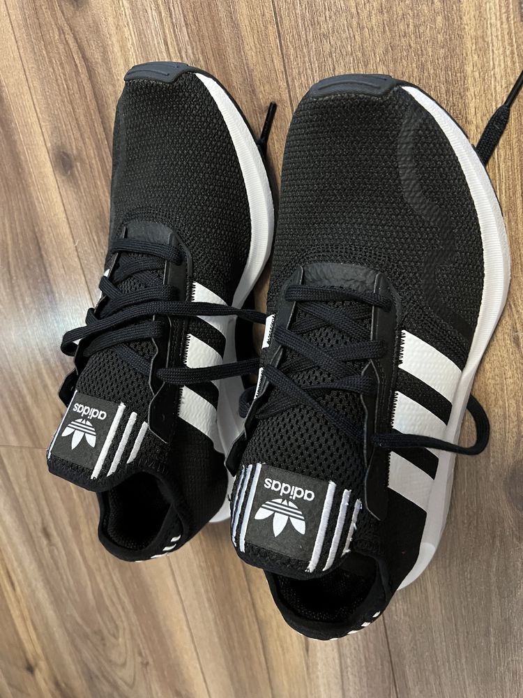 Adidas 44,5 barbati