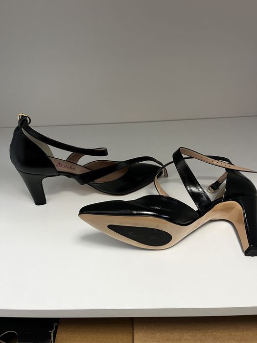 Pantofi noi marime 40